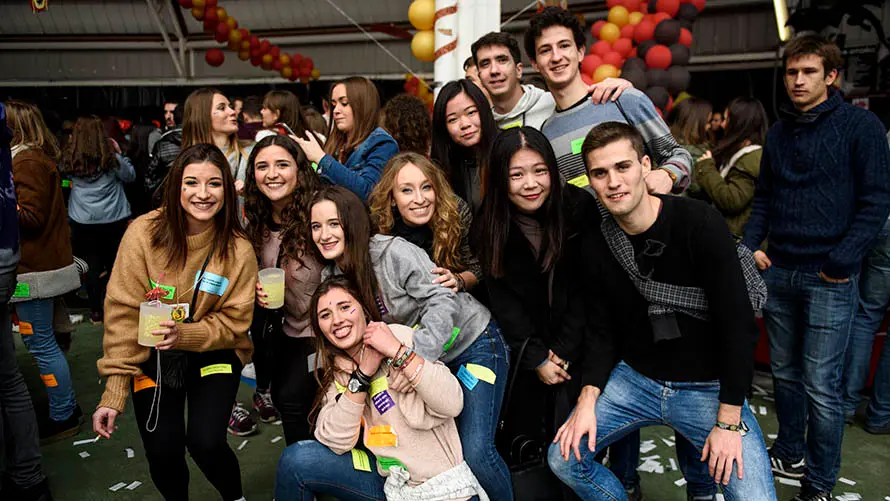 La carpa Universitaria de Invierno de 2017 reúne a miles de jovenes en Amaya. MIGUEL OSÉS (18)