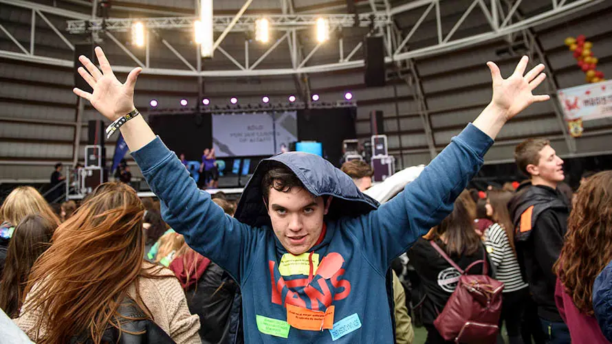 La carpa Universitaria de Invierno de 2017 reúne a miles de jovenes en Amaya. MIGUEL OSÉS (23)