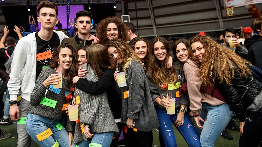 La carpa Universitaria de Invierno de 2017 reúne a miles de jovenes en Amaya. MIGUEL OSÉS (26)