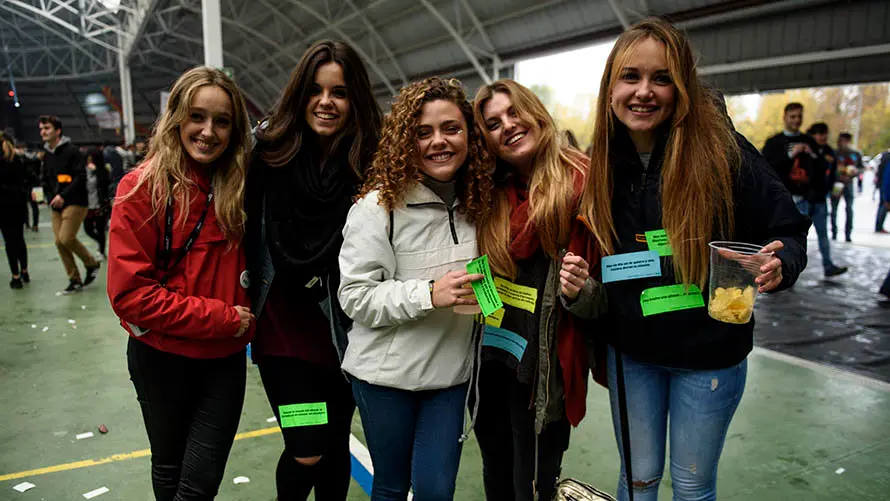 La carpa Universitaria de Invierno de 2017 reúne a miles de jovenes en Amaya. MIGUEL OSÉS (58)