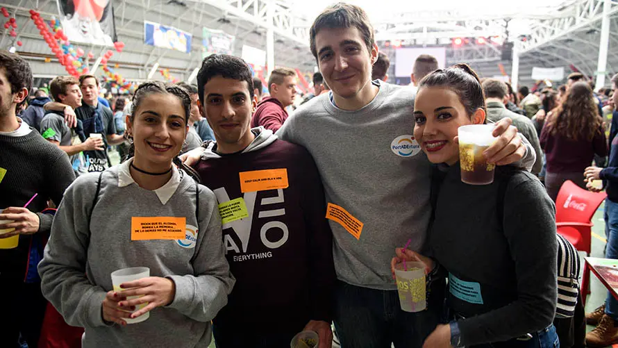 La carpa Universitaria de Invierno de 2017 reúne a miles de jovenes en Amaya. MIGUEL OSÉS (64)