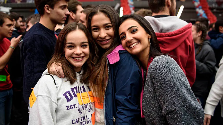 La carpa Universitaria de Invierno de 2017 reúne a miles de jovenes en Amaya. MIGUEL OSÉS (76)