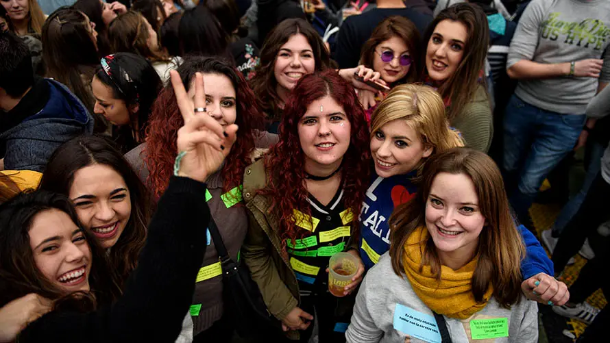 La carpa Universitaria de Invierno de 2017 reúne a miles de jovenes en Amaya. MIGUEL OSÉS (79)