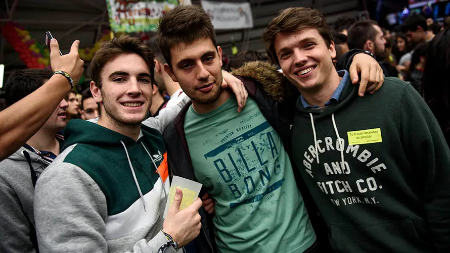 La carpa Universitaria de Invierno de 2017 reúne a miles de jovenes en Amaya. MIGUEL OSÉS (81)