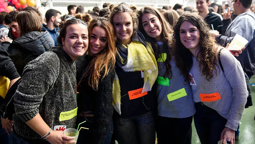 La carpa Universitaria de Invierno de 2017 reúne a miles de jovenes en Amaya. MIGUEL OSÉS (101)