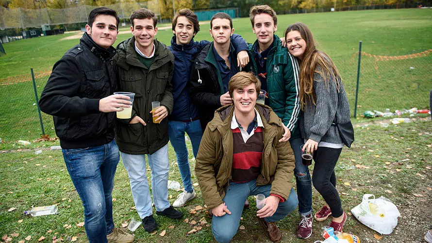 La carpa Universitaria de Invierno de 2017 reúne a miles de jovenes en Amaya. MIGUEL OSÉS (112)