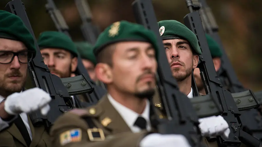 Celebración de la Inmaculada en el cuartel de Aizoáin. MIGUEL OSÉS (22)
