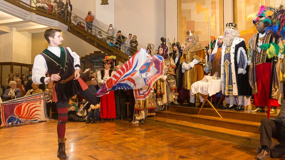 Visita de los Reyes Magos a la Casa de la Misericordia de Pamplona (09). IÑIGO ALZUGARAY