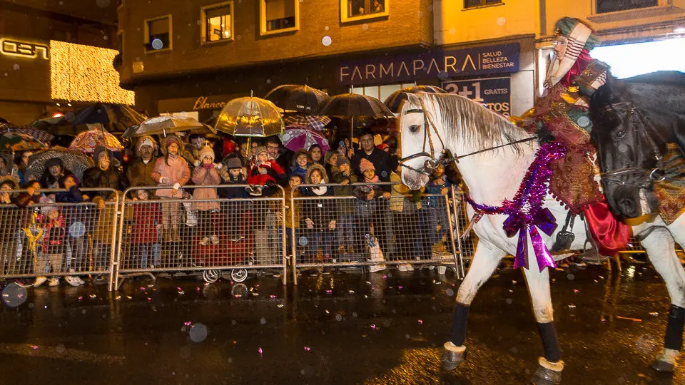 Cabalgata de los Reyes Magos en Pamplona (18). IÑIGO ALZUGARAY