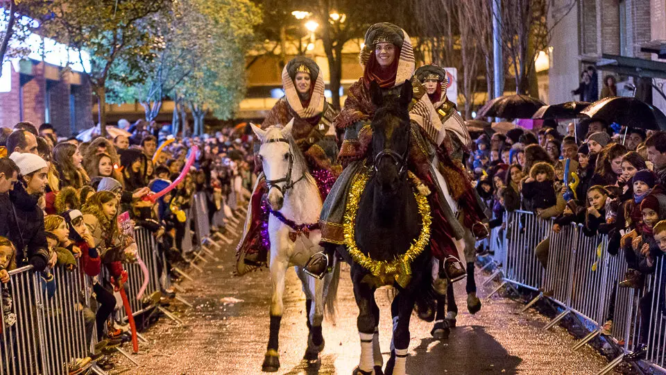 Cabalgata de los Reyes Magos en Pamplona (33). IÑIGO ALZUGARAY