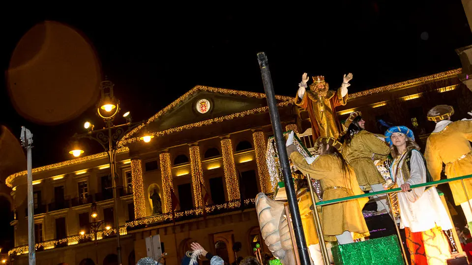 Cabalgata de los Reyes Magos en Pamplona (41). IÑIGO ALZUGARAY