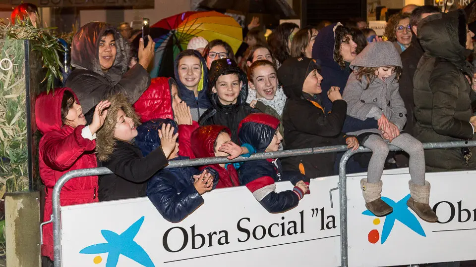 Cabalgata de los Reyes Magos en Pamplona (59). IÑIGO ALZUGARAY