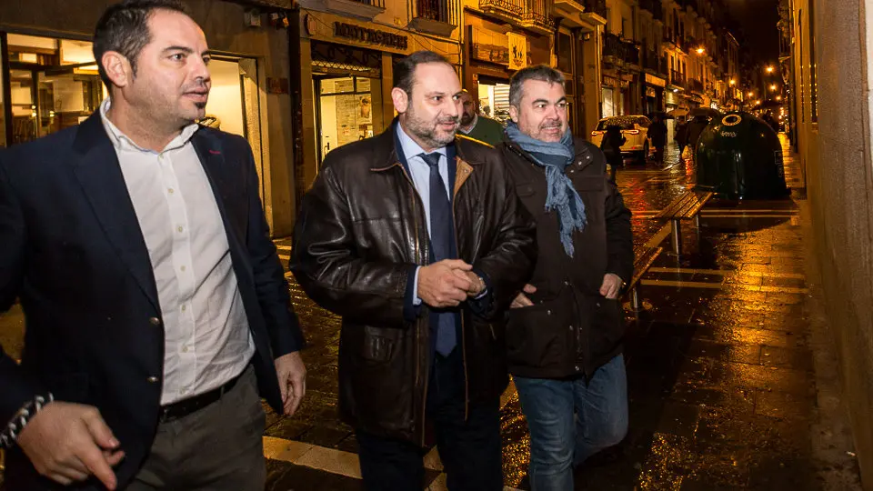 La Agrupación Socialista de Pamplona celebra su 125 aniversario con la presencia del secretario de Organización del PSOE, José Luis Ábalos, María Chivite y Maite Esporrín (04). IÑIGO ALZUGARAY