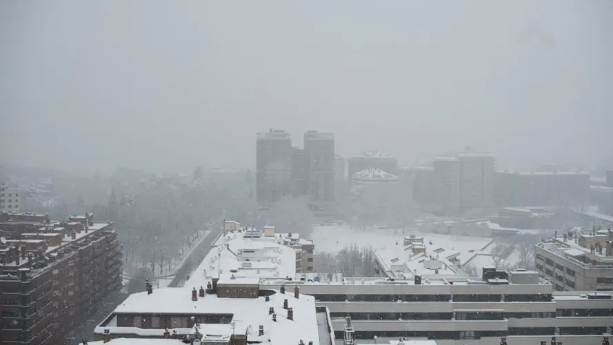 Nevada en Pamplona en el último día de febrero. PABLO LASAOSA 01