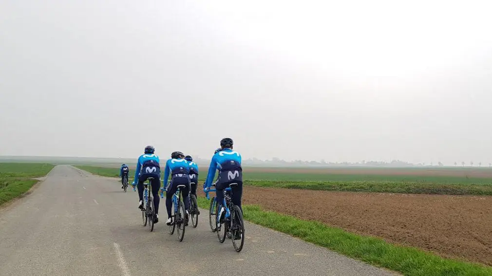Los 'navarros' del Movistar Team prueban una de las etapas más difíciles del próximo Tour de Francia. El director del equipo, José Luis Arrieta, ha asegurado que les ha permitido "ver a la perfección el terreno". MOVISTAR TEAM