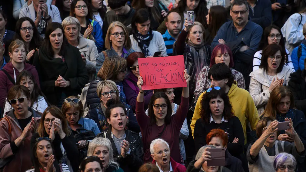 Concentración en contra de los 9 años de carcel para la manada. PABLO LASAOSA 07