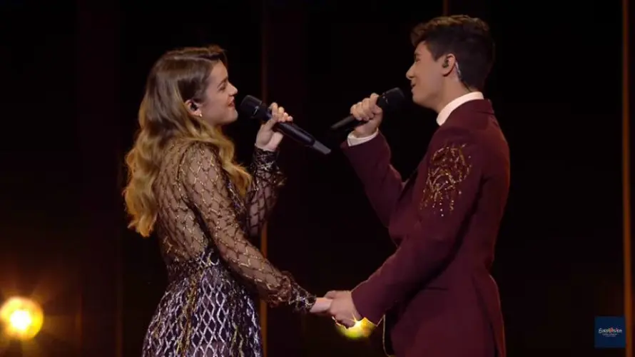 Amaia y Alfred durante el adelanto que ha emitido Eurovisión con el ensayo general de su actuación para la gran final Foto ESC