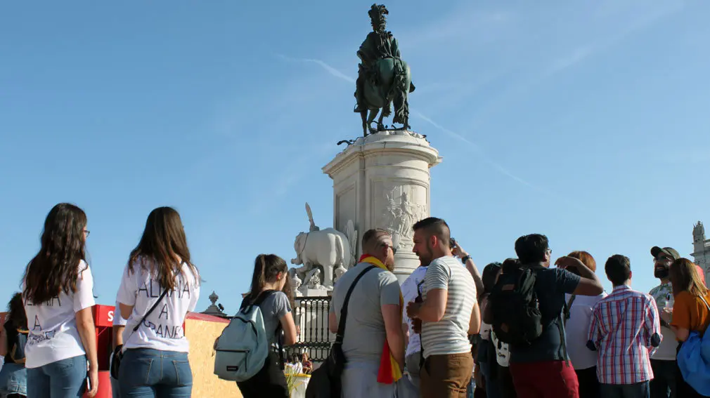 Cientos de eurofans han arropado a Amaia Romero y Alfred García en Lisboa. CRISTIAN BETELU (6)