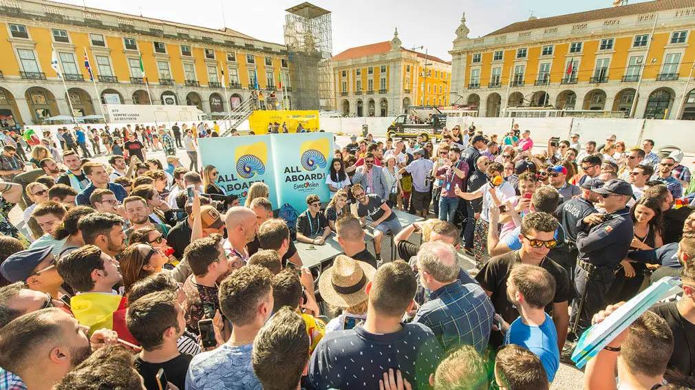 Cientos de eurofans han arropado a Amaia Romero y Alfred García en Lisboa TVE