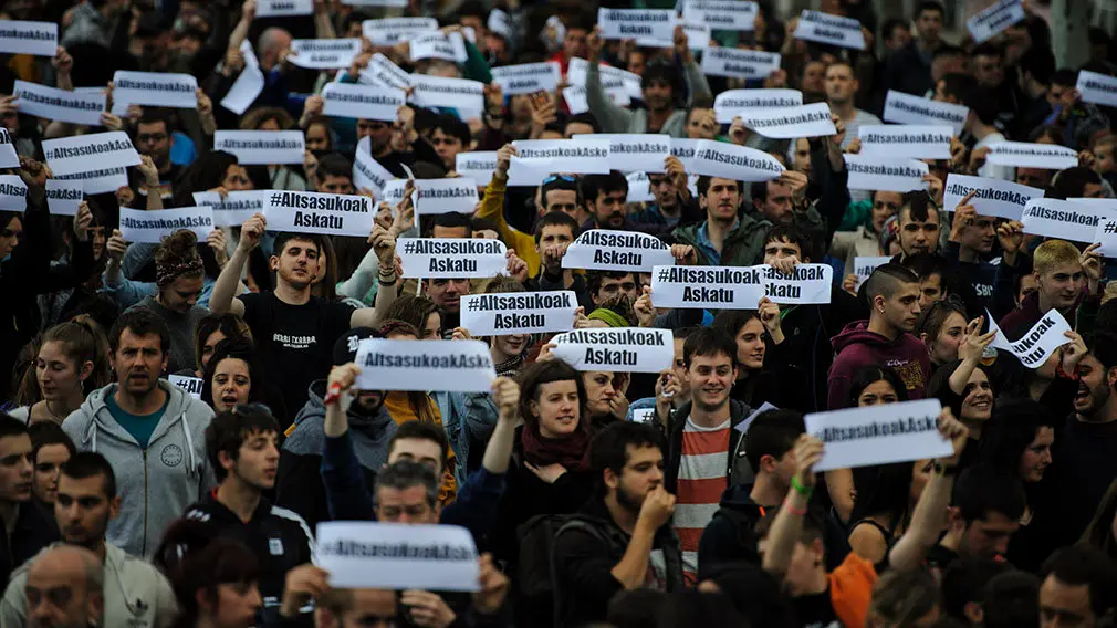 Concentración y manifestación en Pamplona por el caso de Alsasua. MIGUEL OSÉS_2