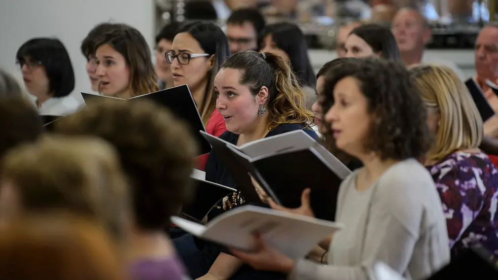 Últimos ensayos del Orfeón Pamplonés antes de viajar a San Petersburgo para participar en el festival de las Noches Blancas. PABLO LASAOSA 14