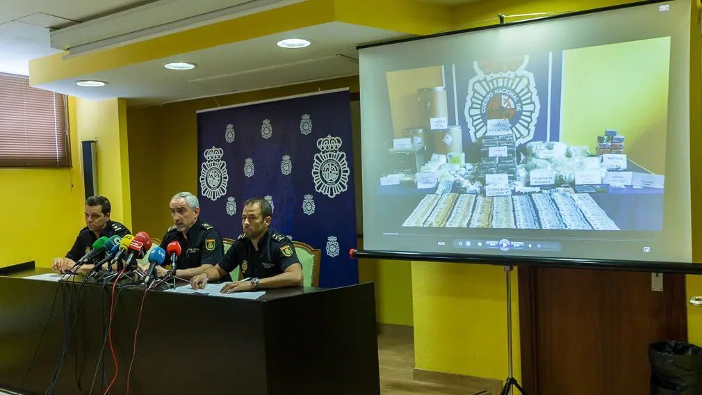 La Policía Nacional informa sobre el mayor alijo de cocaína incautado en Navarra en la última década (02). IÑIGO ALZUGARAY