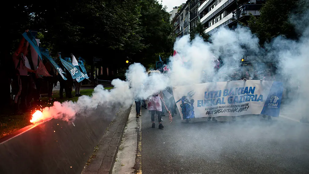 Manifestación convocada por el colectivo Ernai en rechazo a la sentencia por la agresión a dos guardias civiles en Alsasua.. MIGUEL OSÉS_6