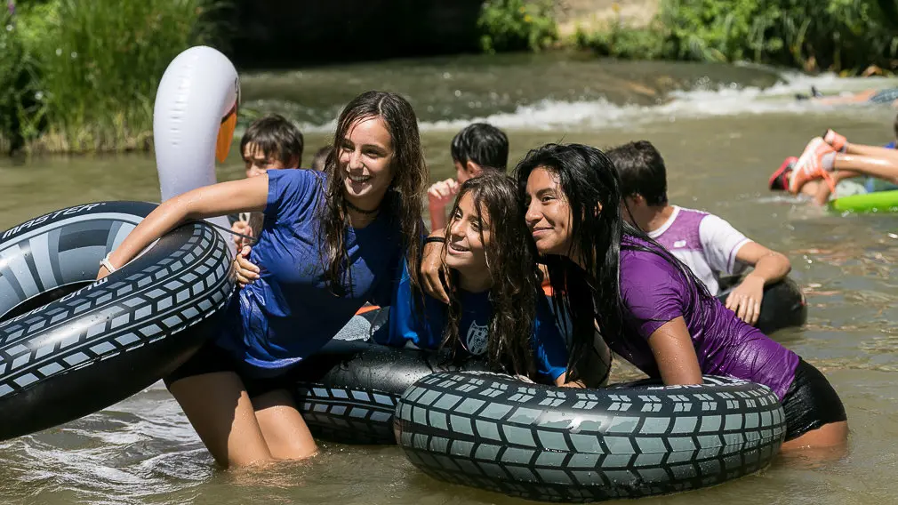 Tradicional descenso del río Ega de los jóvenes de Estella tras el chupinazo 2018 -(36). IÑIGO ALZUGARAY