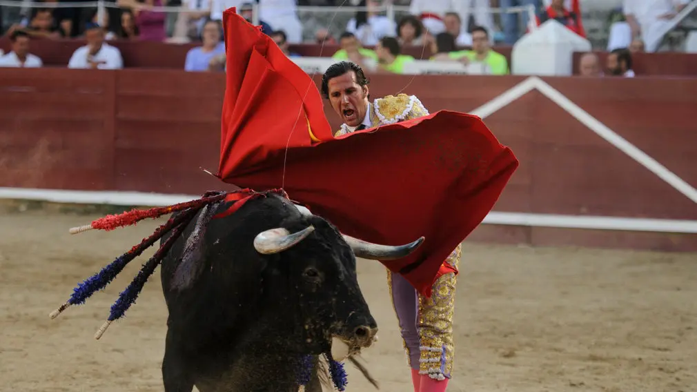 Primera corrida de la feria de Estella de 2018. MIGUEL OSÉS_30