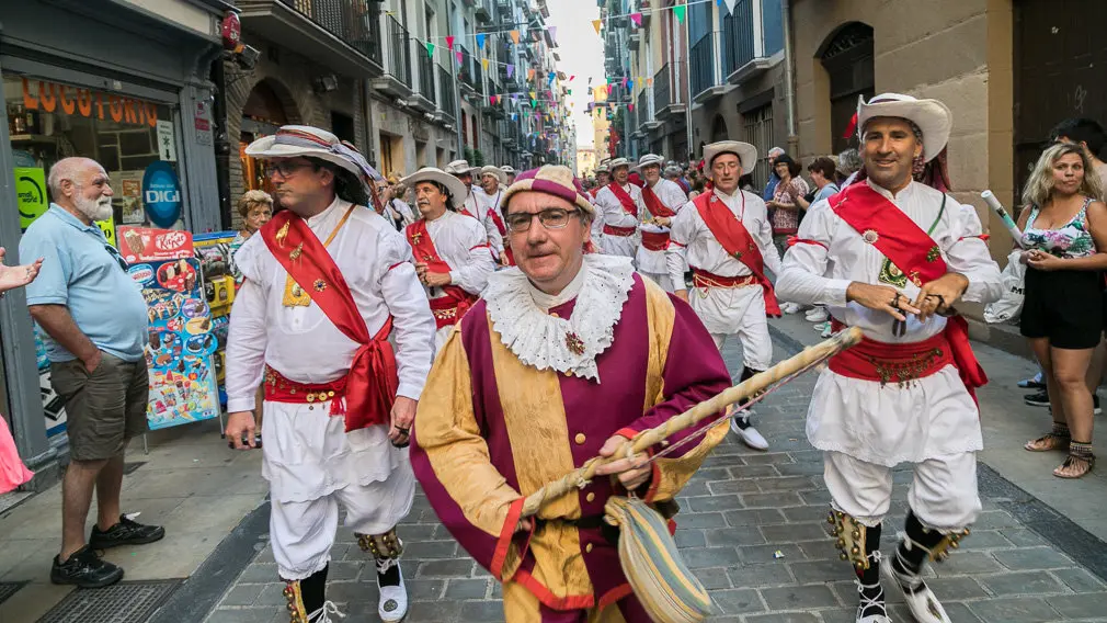 Baile de los Danzantes de San Lorenzo en el día de su patrón (16). IÑIGO ALZUGARAY