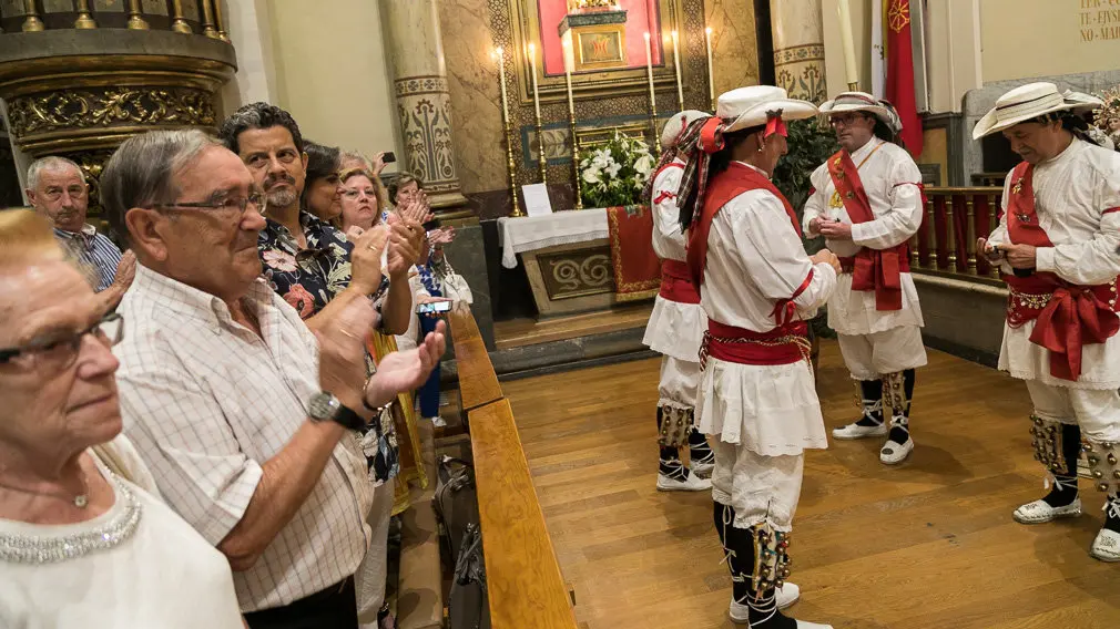 Baile de los Danzantes de San Lorenzo en el día de su patrón (18). IÑIGO ALZUGARAY