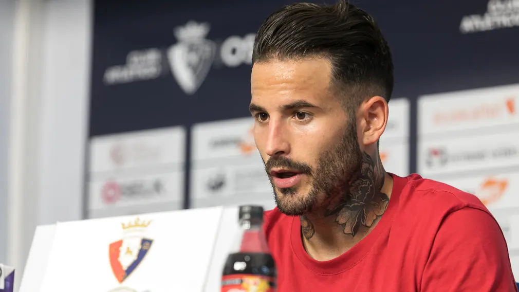 Presentación de Rubén García como nuevo delantero de Osasuna donde jugará con el número 14 en su camiseta (08). IÑIGO ALZUGARAY