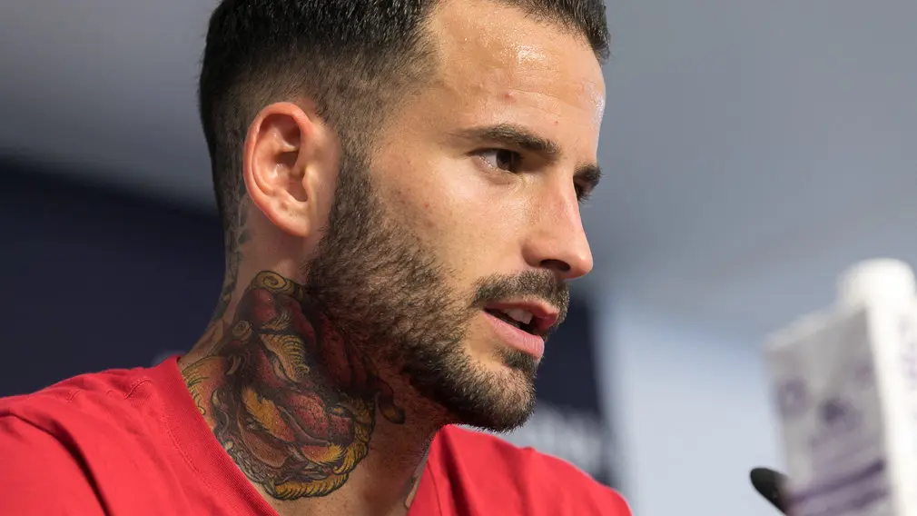 Presentación de Rubén García como nuevo delantero de Osasuna donde jugará con el número 14 en su camiseta (09). IÑIGO ALZUGARAY