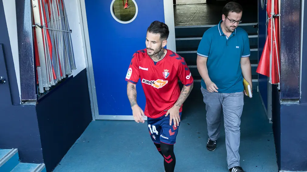 Presentación de Rubén García como nuevo delantero de Osasuna donde jugará con el número 14 en su camiseta (22). IÑIGO ALZUGARAY