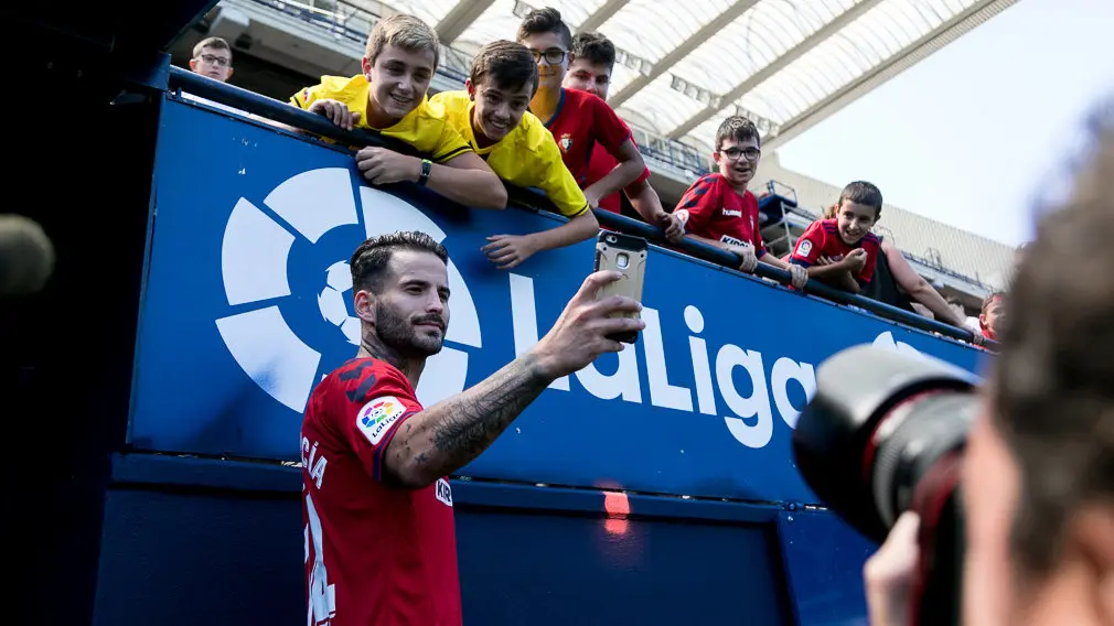 Presentación de Rubén García como nuevo delantero de Osasuna donde jugará con el número 14 en su camiseta (41). IÑIGO ALZUGARAY