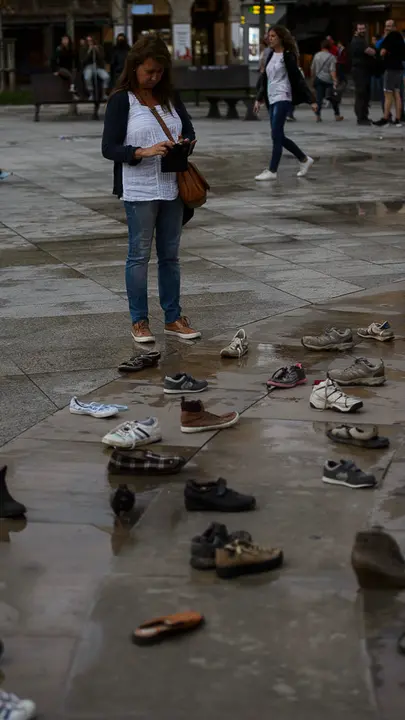 Iruña Ciudad de Acogida convoca una acción protesta para denunciar la expulsión masiva de 116 personas a través de la frontera de Ceuta. PABLO LASAOSA 04