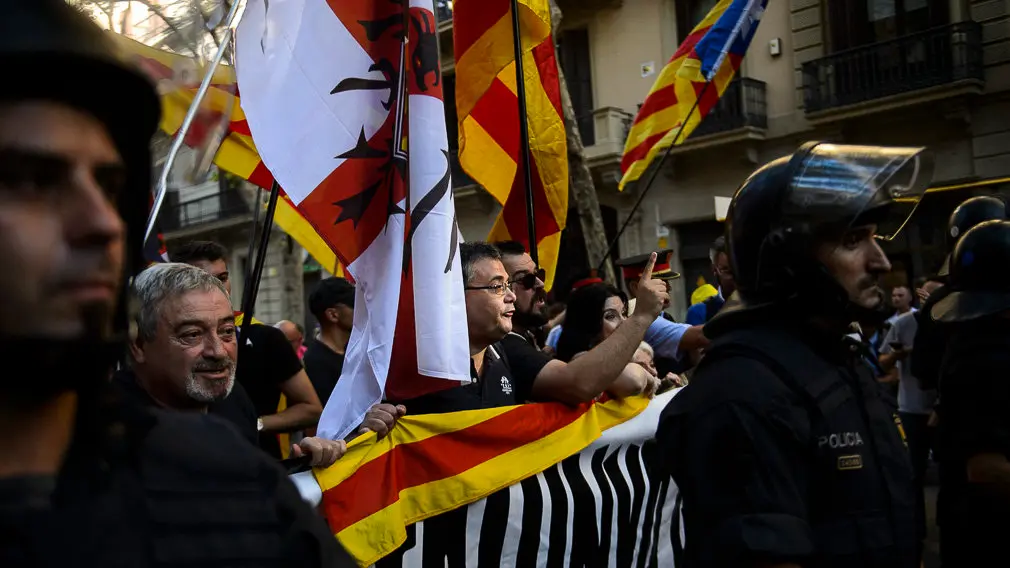 Momentos de tensión durante la ofrenda floral a Casanova en Barcelona durante la Diada 2018. PABLO LASAOSA 05