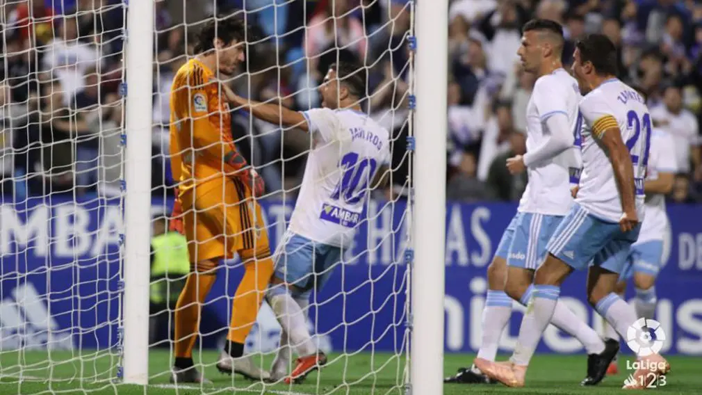 Partido entre el Zaragoza y Osasuna en La Romareda LALIGA 123 (5)