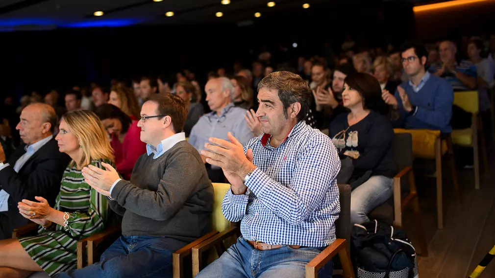 Ana Beltrán, Alfonso Alonso, Isabel Bonig, Xavier García Albiol y Dolors Monserral en un acto organizado por el Partido Popular de Navarra. PABLO LASAOSA 13