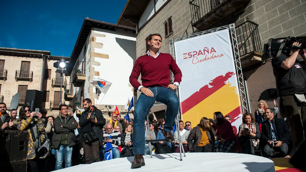 Visita de Albert Rivera a Alsasua. MIGUEL OSÉS_9