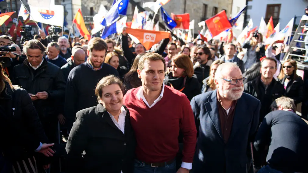 Visita de Albert Rivera a Alsasua. MIGUEL OSÉS_26