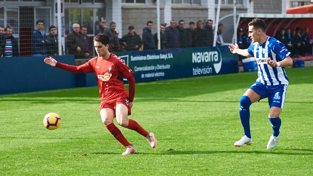 Partido amistoso entre Osasuna y Alavés en las instalaciones de Tajonar. MIGUEL OSÉS.