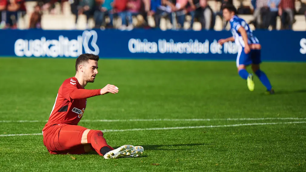Partido amistoso entre Osasuna y Alavés en las instalaciones de Tajonar. MIGUEL OSÉS.