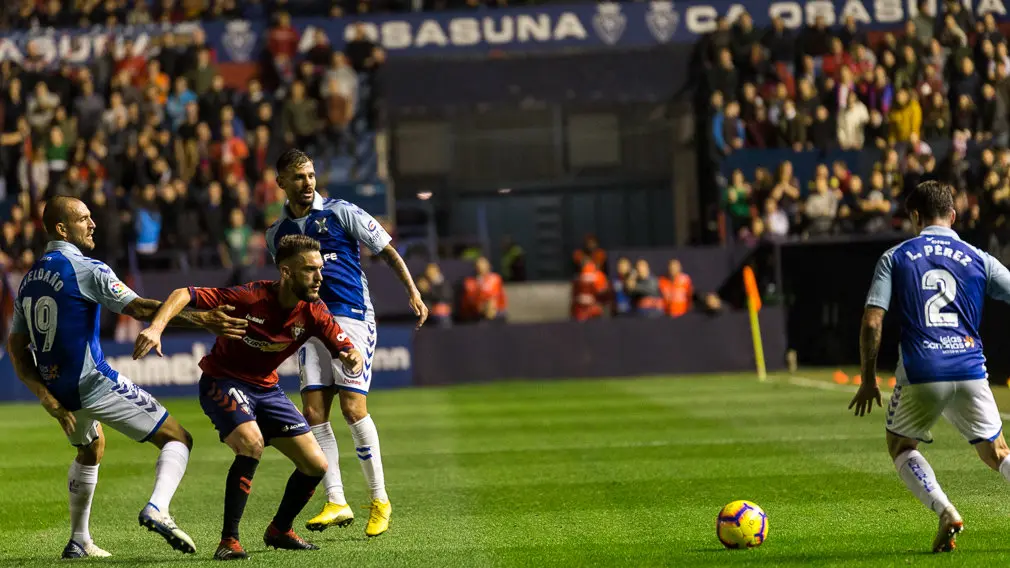 Partido de la Liga 123 entre Osasuna y Tenerife disputado en El Sadar (08). IÑIGO ALZUGARAY