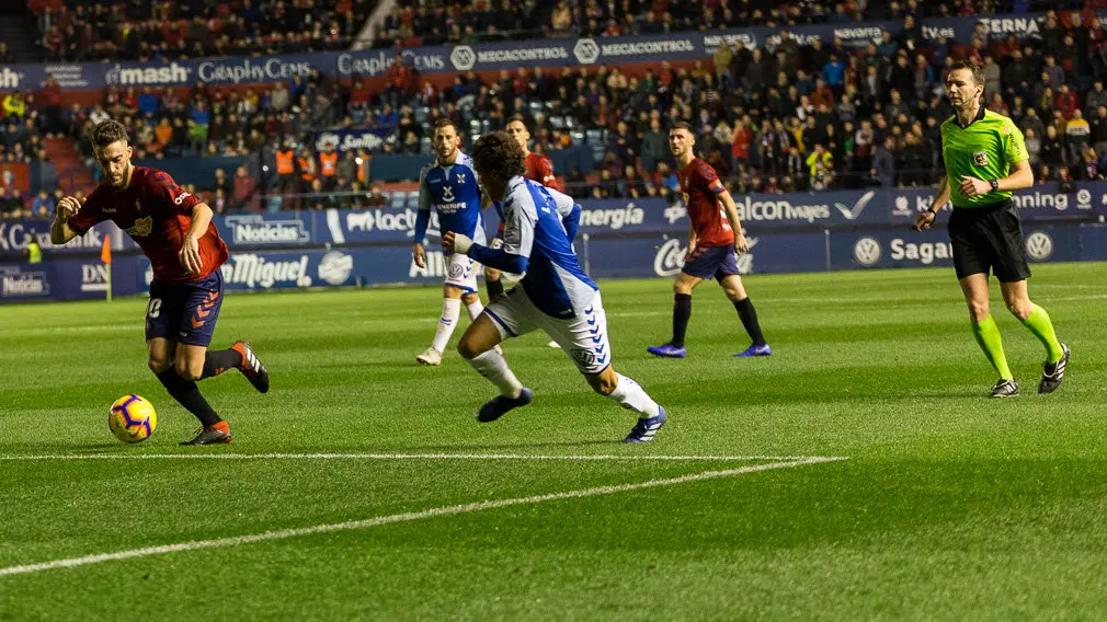 Partido de la Liga 123 entre Osasuna y Tenerife disputado en El Sadar (14). IÑIGO ALZUGARAY