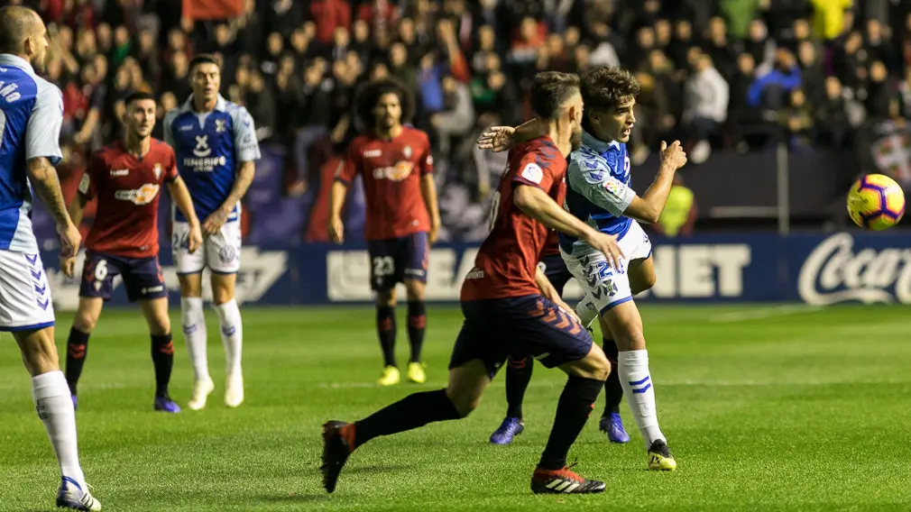 Partido de la Liga 123 entre Osasuna y Tenerife disputado en El Sadar (20). IÑIGO ALZUGARAY