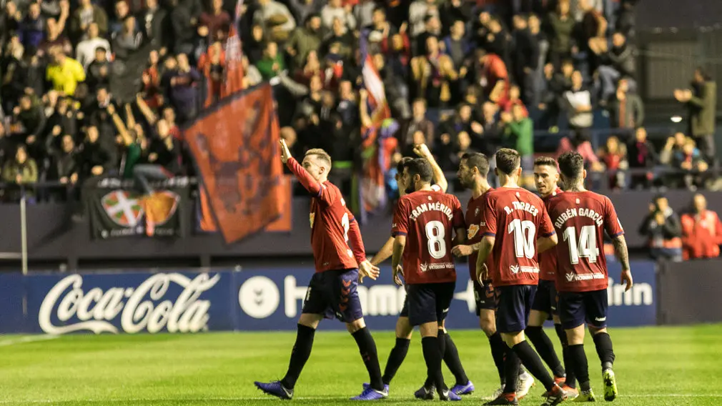 Partido de la Liga 123 entre Osasuna y Tenerife disputado en El Sadar (21). IÑIGO ALZUGARAY