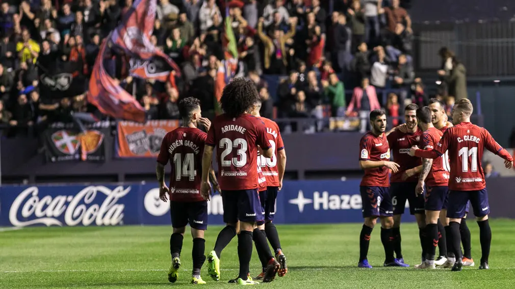 Partido de la Liga 123 entre Osasuna y Tenerife disputado en El Sadar (30). IÑIGO ALZUGARAY