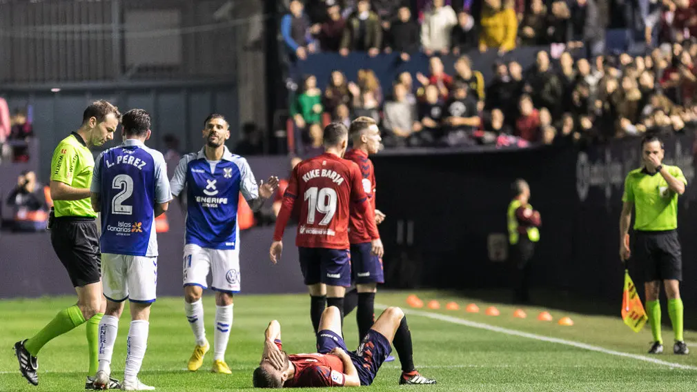 Partido de la Liga 123 entre Osasuna y Tenerife disputado en El Sadar (32). IÑIGO ALZUGARAY