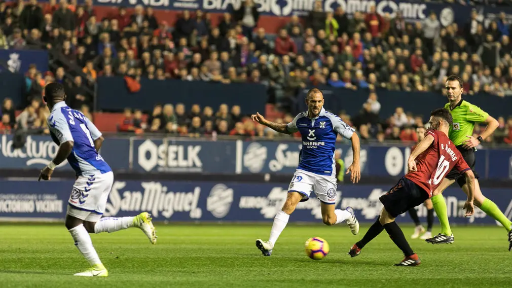 Partido de la Liga 123 entre Osasuna y Tenerife disputado en El Sadar (34). IÑIGO ALZUGARAY